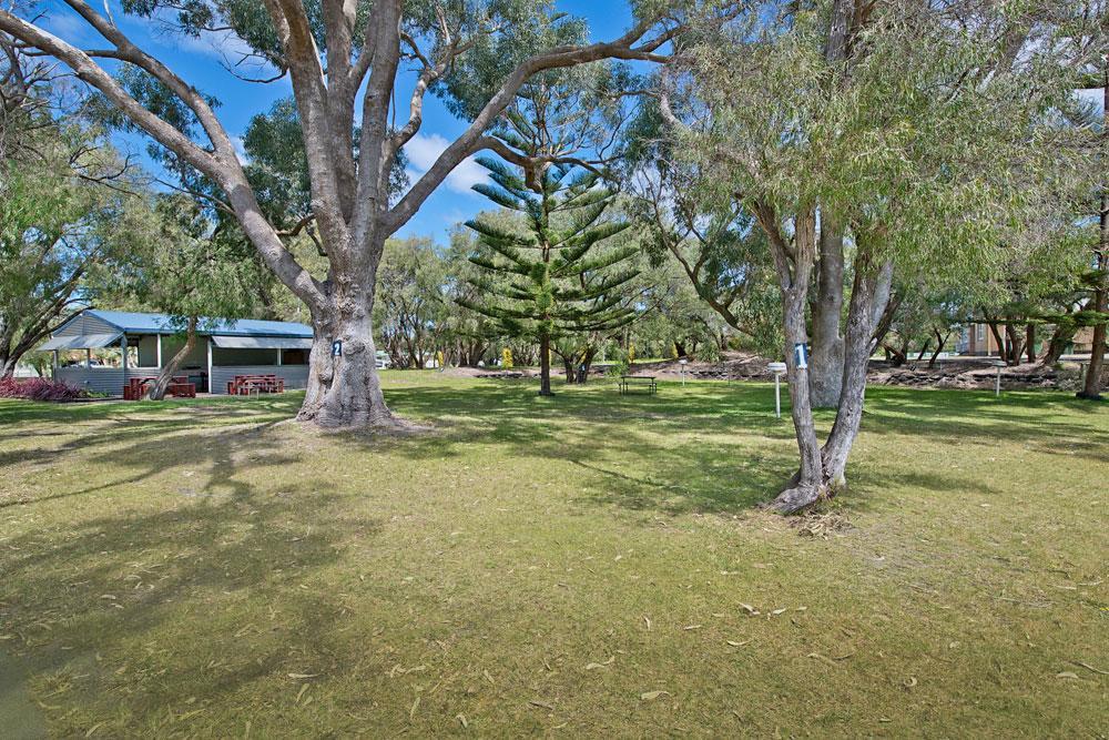 Acclaim Rose Gardens Beachside Holiday Park Олбани Экстерьер фото