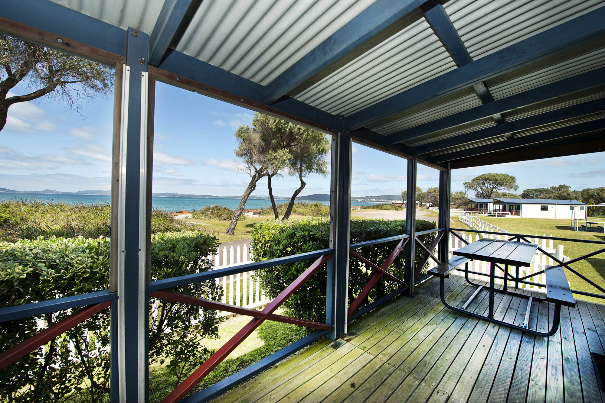 Acclaim Rose Gardens Beachside Holiday Park Олбани Экстерьер фото