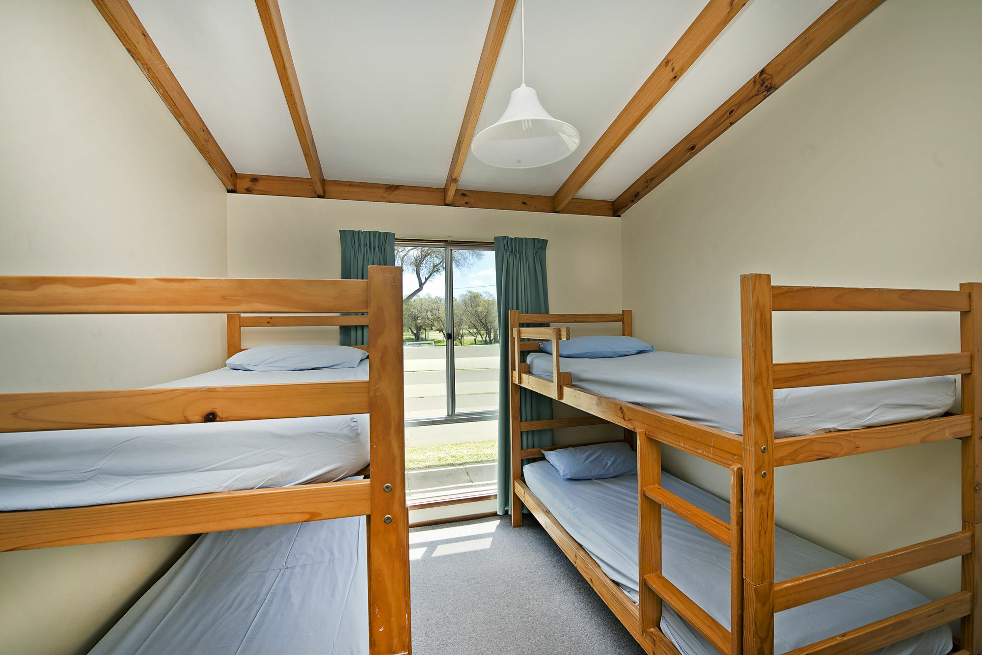 Acclaim Rose Gardens Beachside Holiday Park Олбани Экстерьер фото